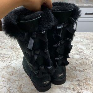 Black Ugg’s with bows